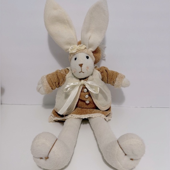 20” Decorative Plush Bunny Duo in Tan and Cream - Picture 10 of 16